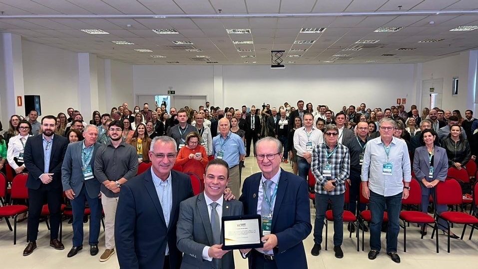 2E368C2E-D4F5-4BE4-AF0F-F62483D601A2