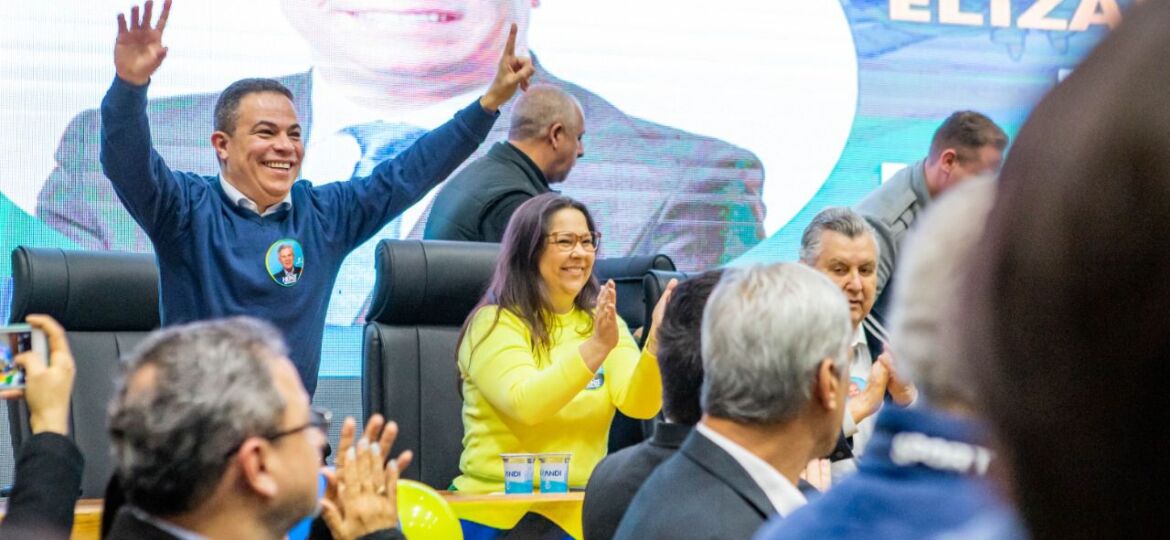 CAC08E7C-5F50-475F-ACC5-F4764D7051BD